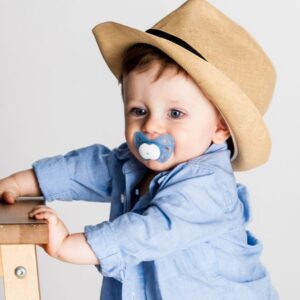 Studio baby portrait by fotoplanet